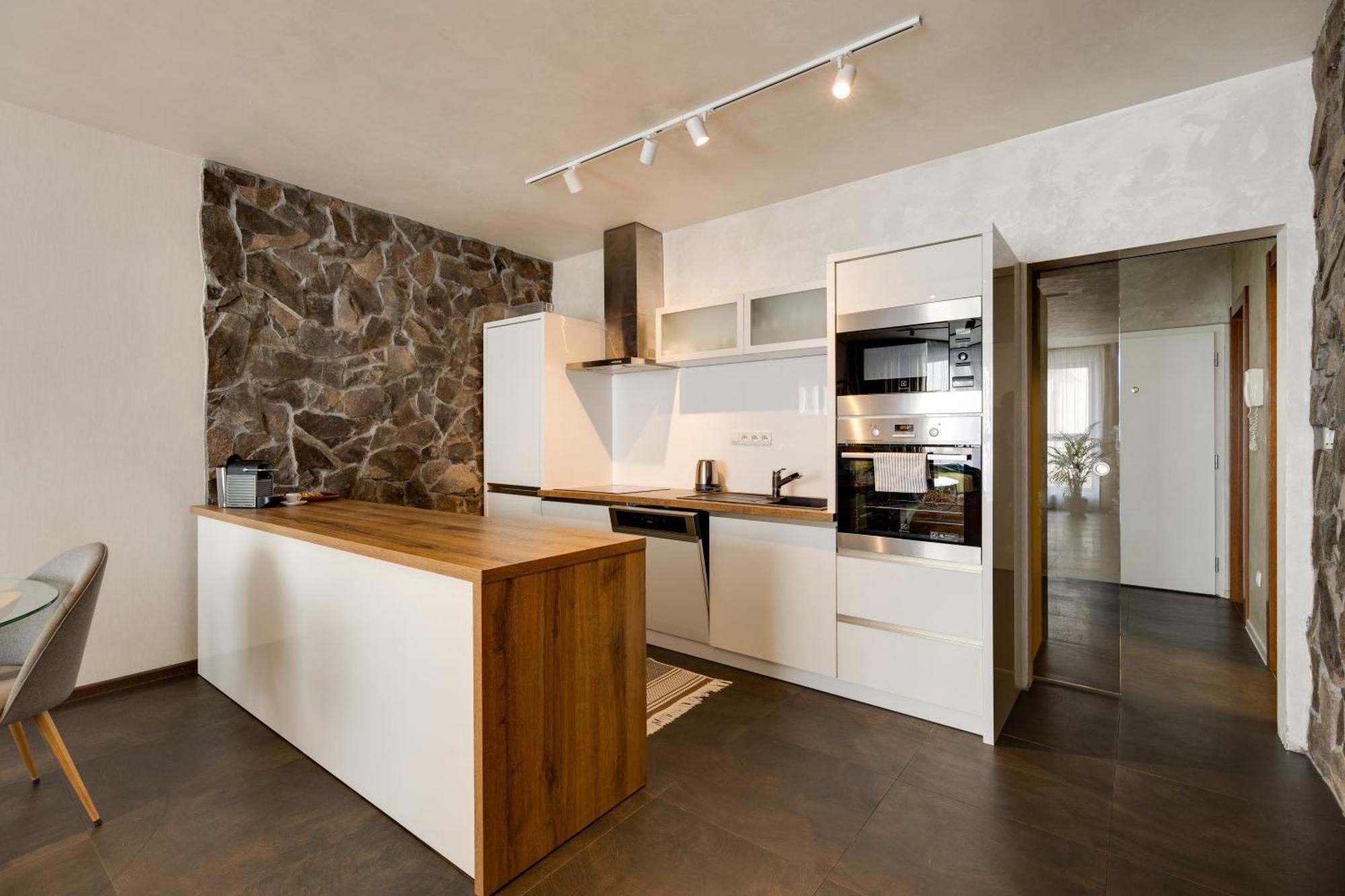 Apartman Leonardo - City Center Nagyszombat Kültér fotó